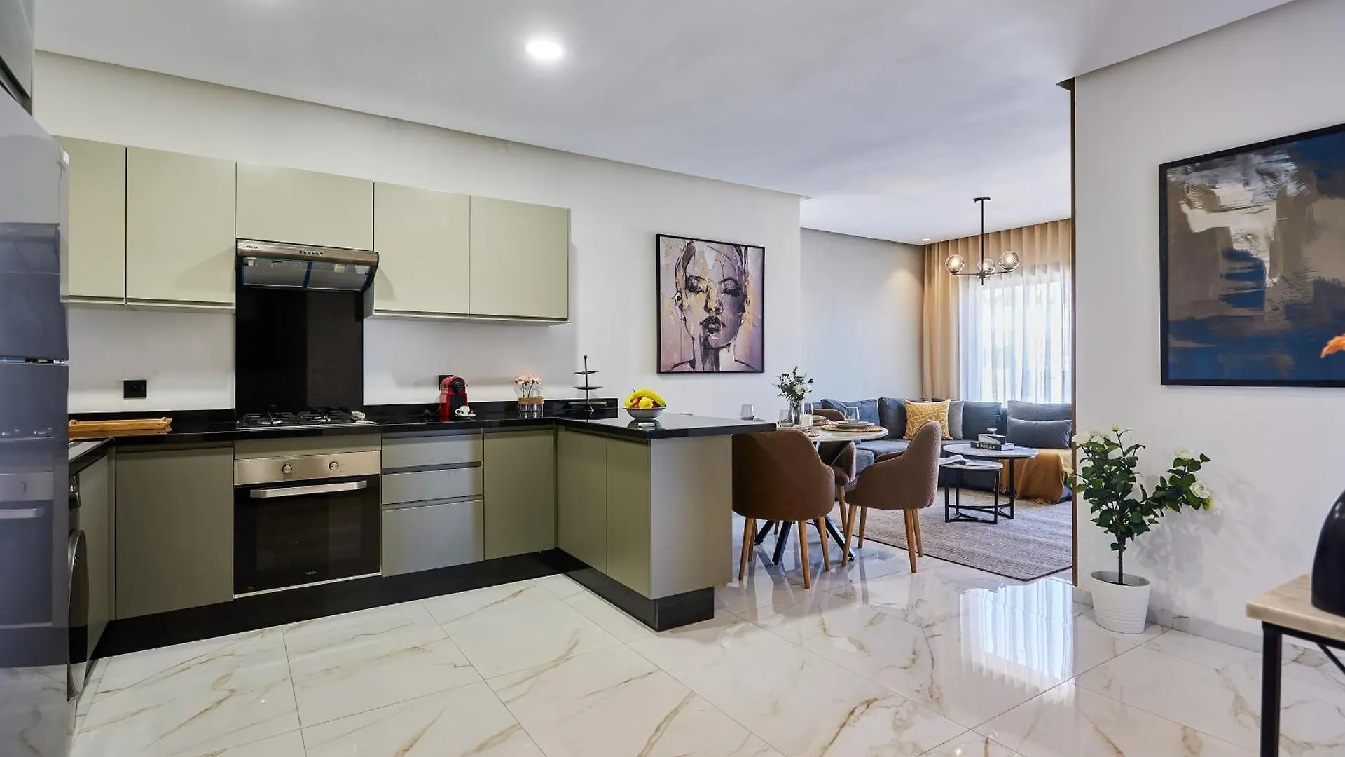Appartement Sleek And Modern 2-Bed Unit In Downtown Casa à Casablanca Maroc
