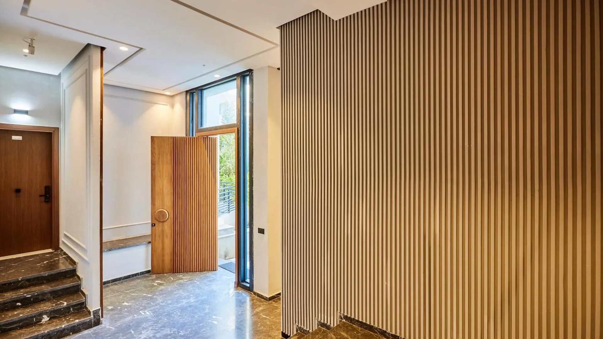 Appartement Sleek And Modern 2-Bed Unit In Downtown Casa à Casablanca 0*,  Maroc